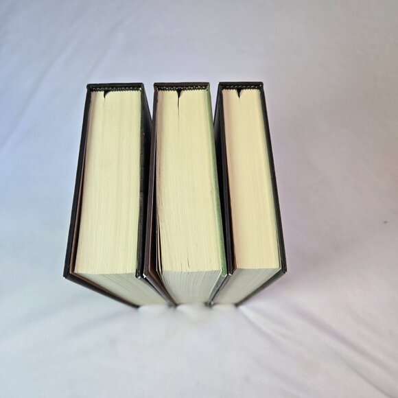 JRR Token Lord Of The Rings Trilogy Hardback Books in Portuguese - Picture 4 of 9